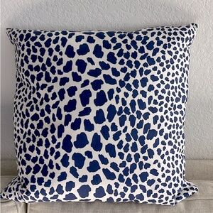 New Serena/Lilly decorative pillow with insert